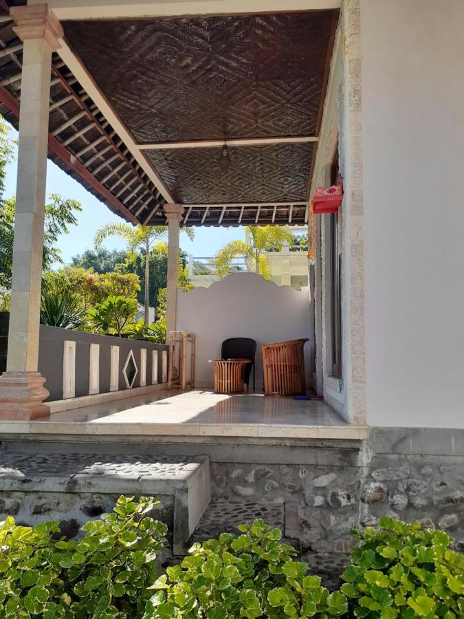 Double One Villas Amed  Exterior photo