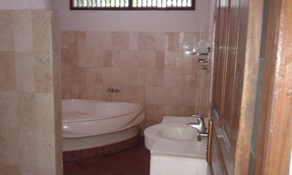 Double One Villas Amed  Exterior photo